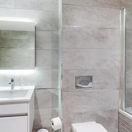 The Concord Modern 1 Bedroom Apartments Brentford Exterior photo
