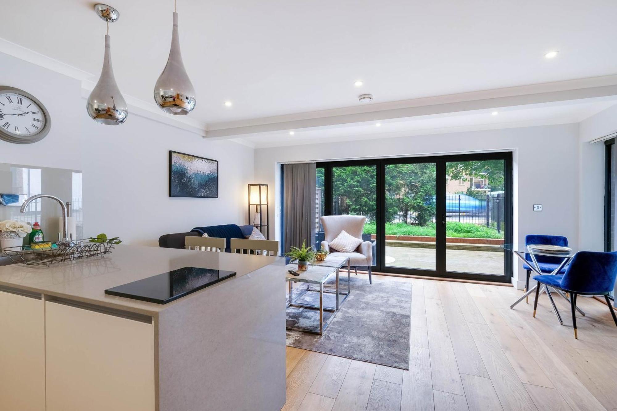 The Concord Modern 1 Bedroom Brentford