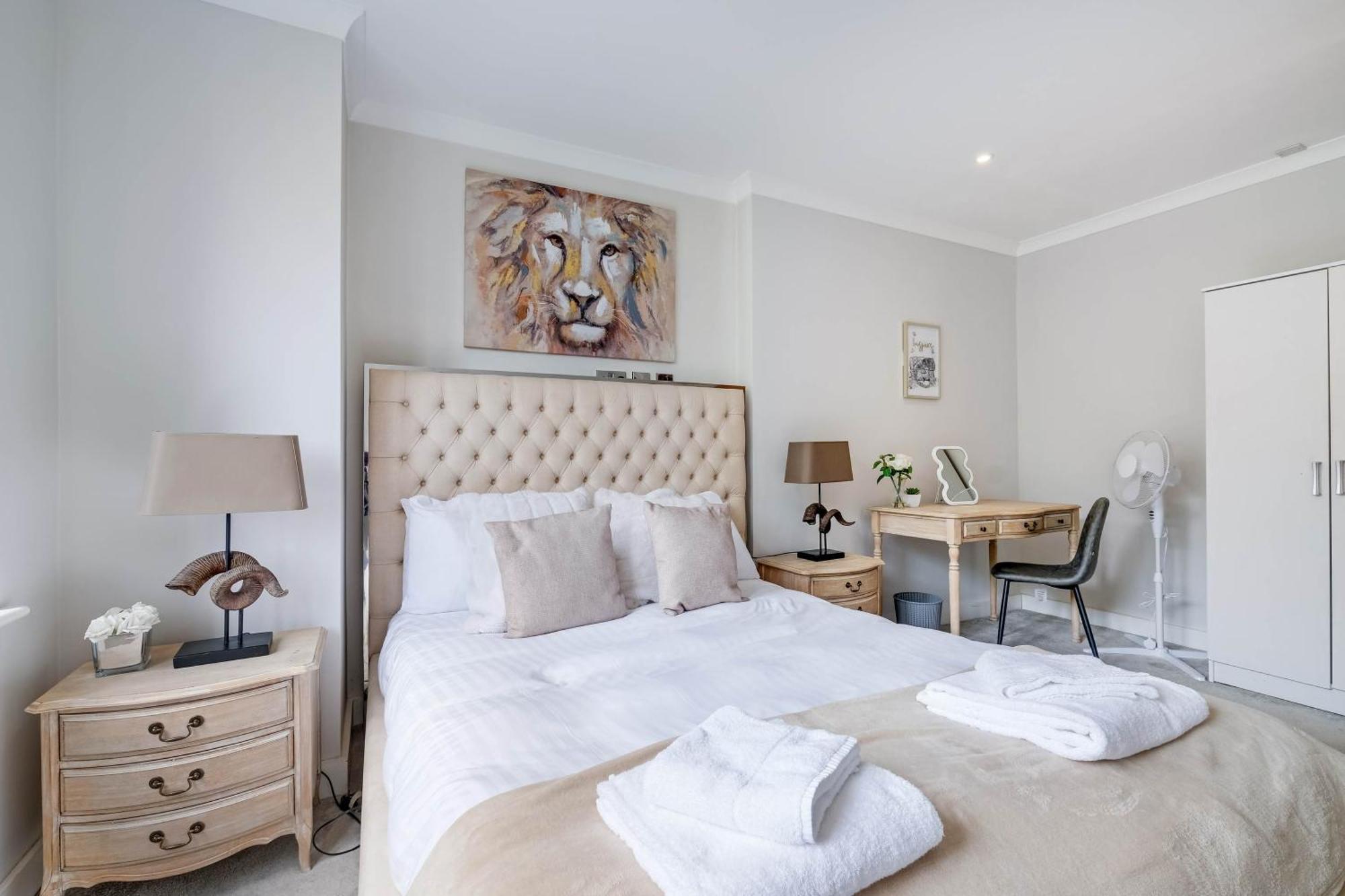 The Concord Modern 1 Bedroom Apartment *